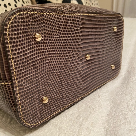 Dooney & Bourke Large Barlow Tote Bag Grey - Picture 12 of 12